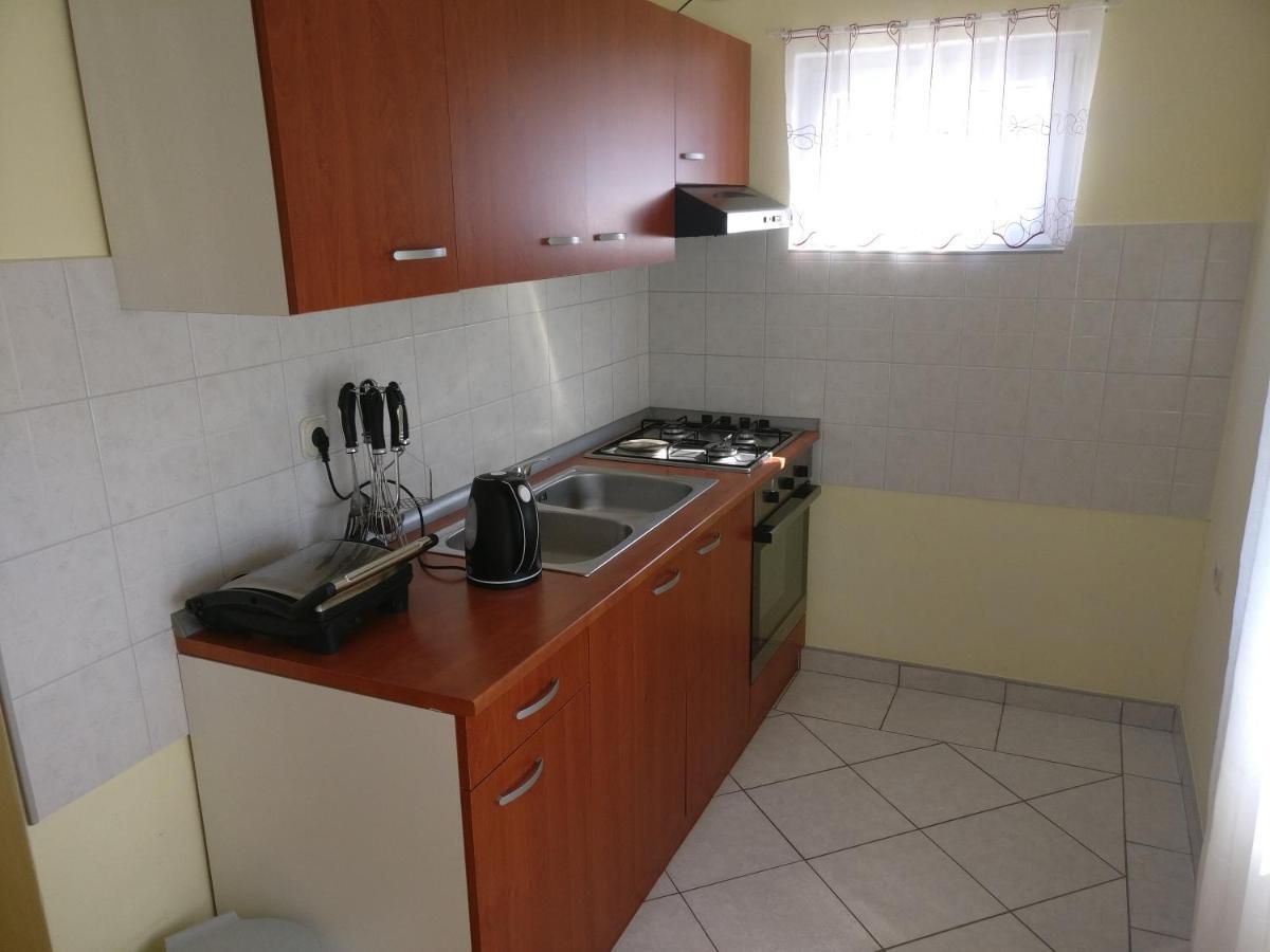 Apartment Bucic Vir Bagian luar foto