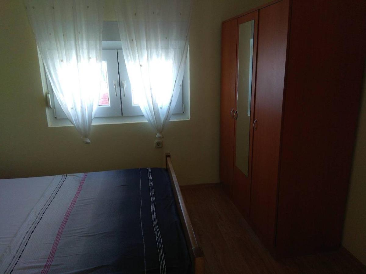 Apartment Bucic Vir Bagian luar foto